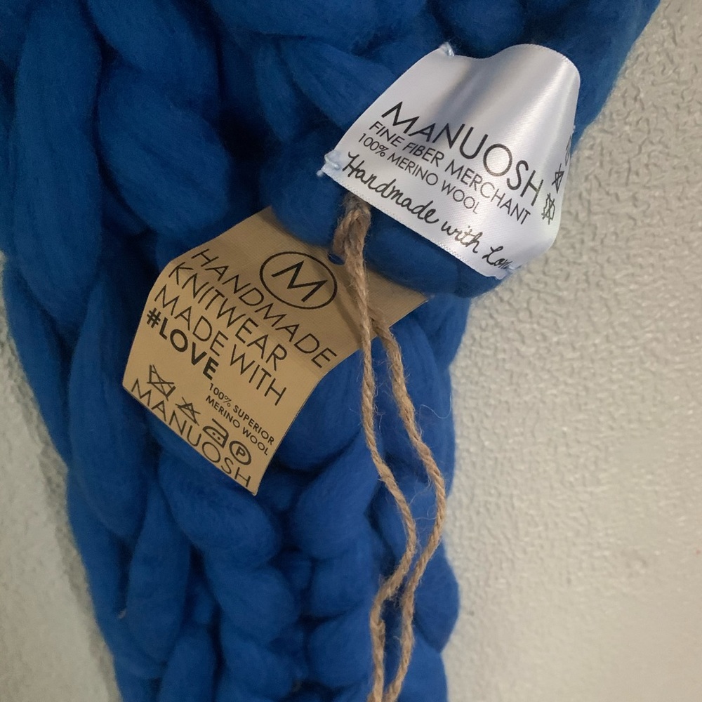 Manuosh Merino Bulky Scarf